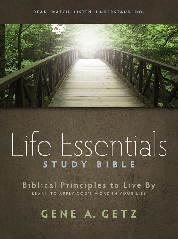 Life Essentials Study Bible, Hardcover: Biblical Principles to Live By